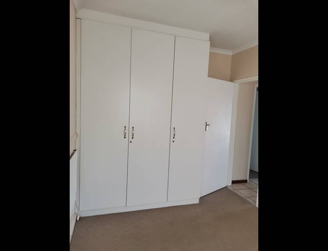 3 bed property to rent in TABLE VIEW